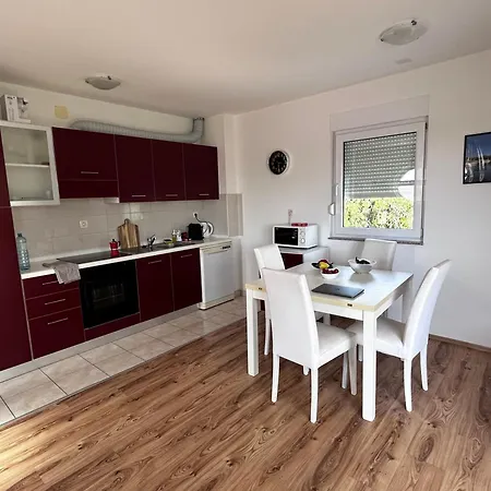 Milna Dante Apartment